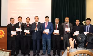 Cộng đồng Việt tại Ukraine ủng hộ đồng bào miền Trung 