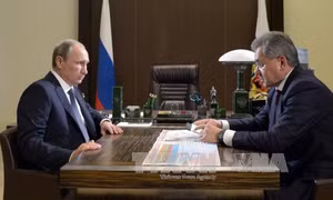 Ông Putin: "Chúng tôi không vẫy đuôi và không thay đổi quan điểm"