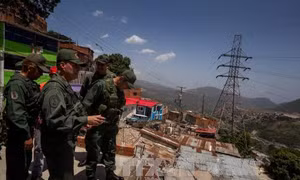 Tổng thống Venezuela thay Tư lệnh Hải quân và Phòng vệ