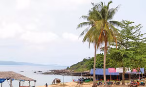 Tháng Tư ở đảo Ngọc