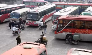 Nhà xe bất an trước ngày giải tỏa bến xe Lương Yên