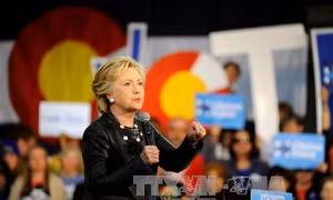 70 chủ nhân giải Nobel Mỹ ủng hộ bà Hillary Clinton