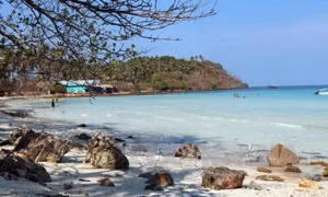 Hàng chục ngàn vé máy bay, tour giá rẻ