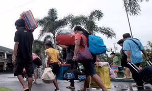 Bão Nock-Ten suy yếu sau khi quét qua Philippines