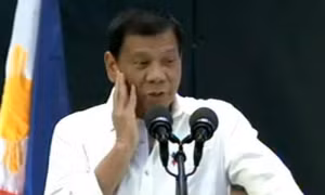 Tổng thống Philippines Rodrigo Duterte bị ngất xỉu?