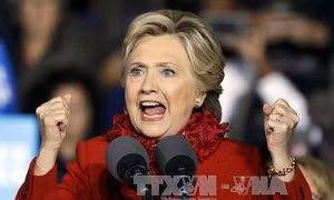 Lùm xùm gia đình Clinton khó đe dọa kết quả bầu cử