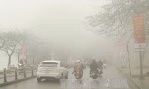 Đêm 20/8, cả nước có mưa dông, nhiều nơi có tố, lốc