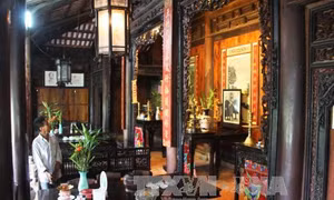 Độc đáo kiến trúc "Nhà trăm cột" Long An