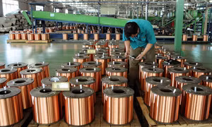 Công nghiệp hỗ trợ: Thiếu "đầu vào", bí "đầu ra"