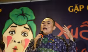 “Kẻ chọc cười dân dã” Xuân Hinh làm liveshow để đời