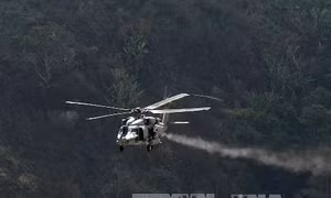 Mỹ cấp 8 trực thăng Black Hawk cho Jordan chống IS