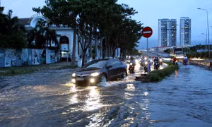 Áp lực phát triển hạ tầng đô thị 