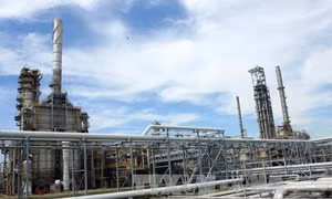 Gazprom dừng đàm phán mua 49% cổ phần Lọc dầu Dung Quất 
