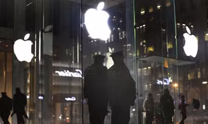 FBI tự "bẻ khóa" iPhone, kết thúc cuộc chiến với Apple
