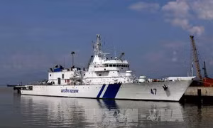 Tàu SAMRAT của Lực lượng Bảo vệ Ấn Độ thăm Đà Nẵng