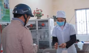 Sau ca tử vong đầu tiên, nhu cầu tiêm vắcxin viêm não tăng đột biến