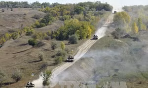 Ukraine: Tín hiệu lạc quan sau khi miền Đông hoãn bầu cử