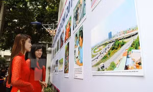 Triển lãm ảnh báo chí “Mùa xuân đất nước” 