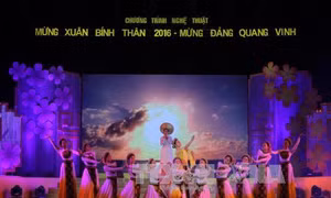 Cả nước nô nức đón Giao Thừa