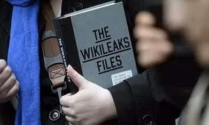 WikiLeaks công bố băng ghi âm từ máy chủ DNC