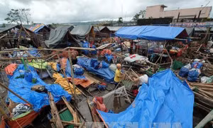 Bão Nock-Ten hoành hành Philippines, ít nhất 3 người thiệt mạng 