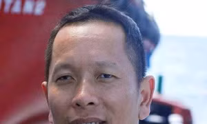 Thăng quân hàm Đại tá cho phi công Trần Quang Khải