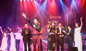 Không sao “hot”, “Tuyệt phẩm Bolero” vẫn chinh phục khán giả Thủ đô