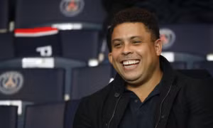 “Loạn” sinh nhật Ronaldo