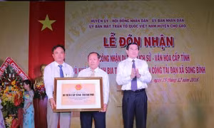 Khánh thành bia tưởng niệm 8 dân công tải đạn 