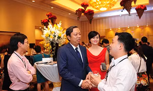 Thị trưởng Mỹ người Việt khai trương Học viện Marketing Plato
