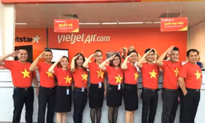 Vietjet rực đỏ mừng Tết Độc lập 2/9
