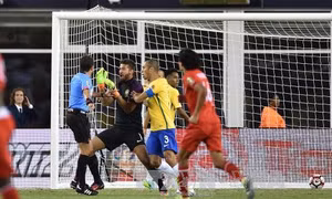 Thua oan, Brazil bị loại từ vòng bảng Copa America