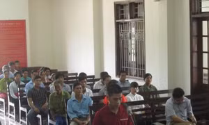Lừa chạy việc vào nhà nước, cán bộ xã lĩnh án 13 năm tù