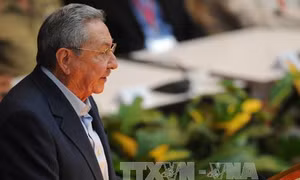 Chủ tịch Cuba thừa nhận nền kinh tế đang gặp khó