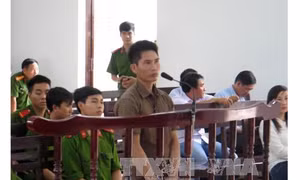 Tuyên 19 năm tù đối tượng giết người thi hành công vụ