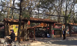 Nạn "xẻ thịt” công viên tại Hà Nội