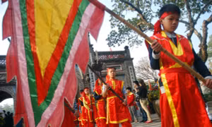 Tưng bừng lễ hội Cổ Loa Xuân Bính Thân