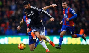 Chelsea giành chiến thắng đầu tiên dưới thời Hiddink 