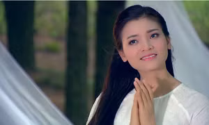 Sao mai Phạm Phương Thảo ra MV về 10 cô gái ngã ba Đồng Lộc