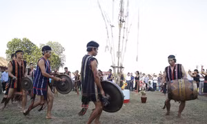 Bảo tồn, phát huy bản sắc văn hóa cồng chiêng