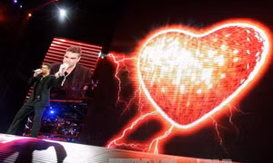 Các ca khúc của George Michael "khuấy đảo" bảng xếp hạng 
