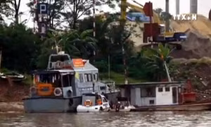 Cát tặc tung hoành ngay chốt cảnh sát đường thủy