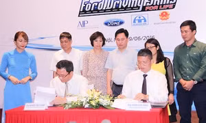 Ford Việt Nam hướng dẫn lái xe an toàn hơn 1.500 học viên 