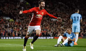 Manchester United biến Manchester City trở thành cựu vương