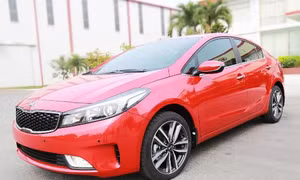 Hé lộ những hình ảnh đầu tiên của Kia Cerato