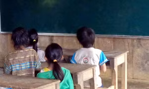 Hàng ngàn học sinh tiểu học ở Biên Hòa phải học ca ba