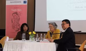Ra mắt Truyện Kiều song ngữ Đức-Việt tại Berlin