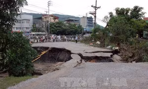 "Hố tử thần" sụt ngay trung tâm Cẩm Phả