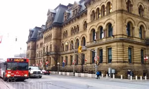 Hà Nội học hỏi mô hình thành phố thông minh của Canada