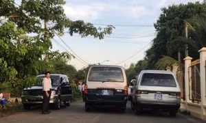Khiển trách Giám đốc Sở mở tiệc trong giờ hành chính